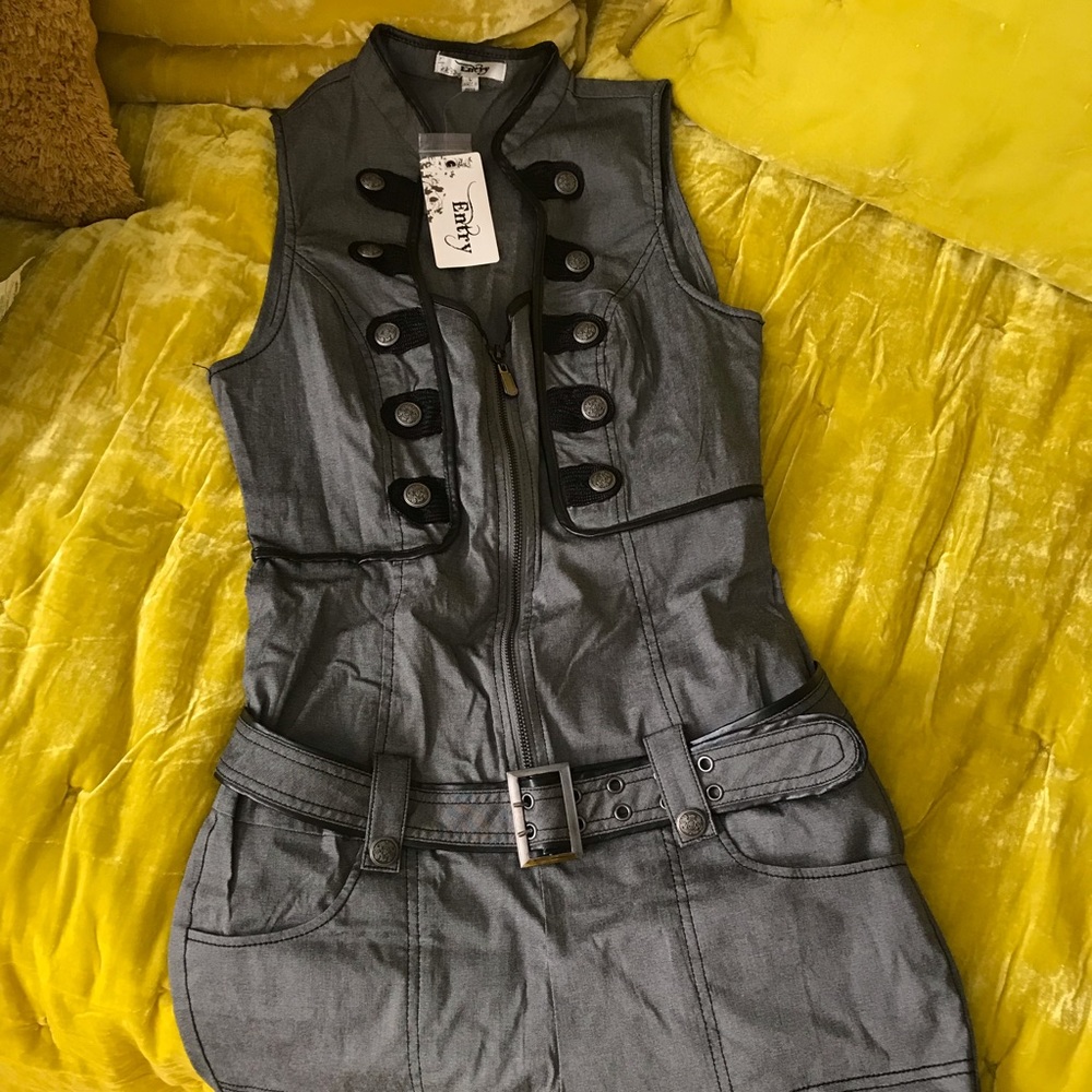 ✨ Military Style Grey Romper ✨ NWT